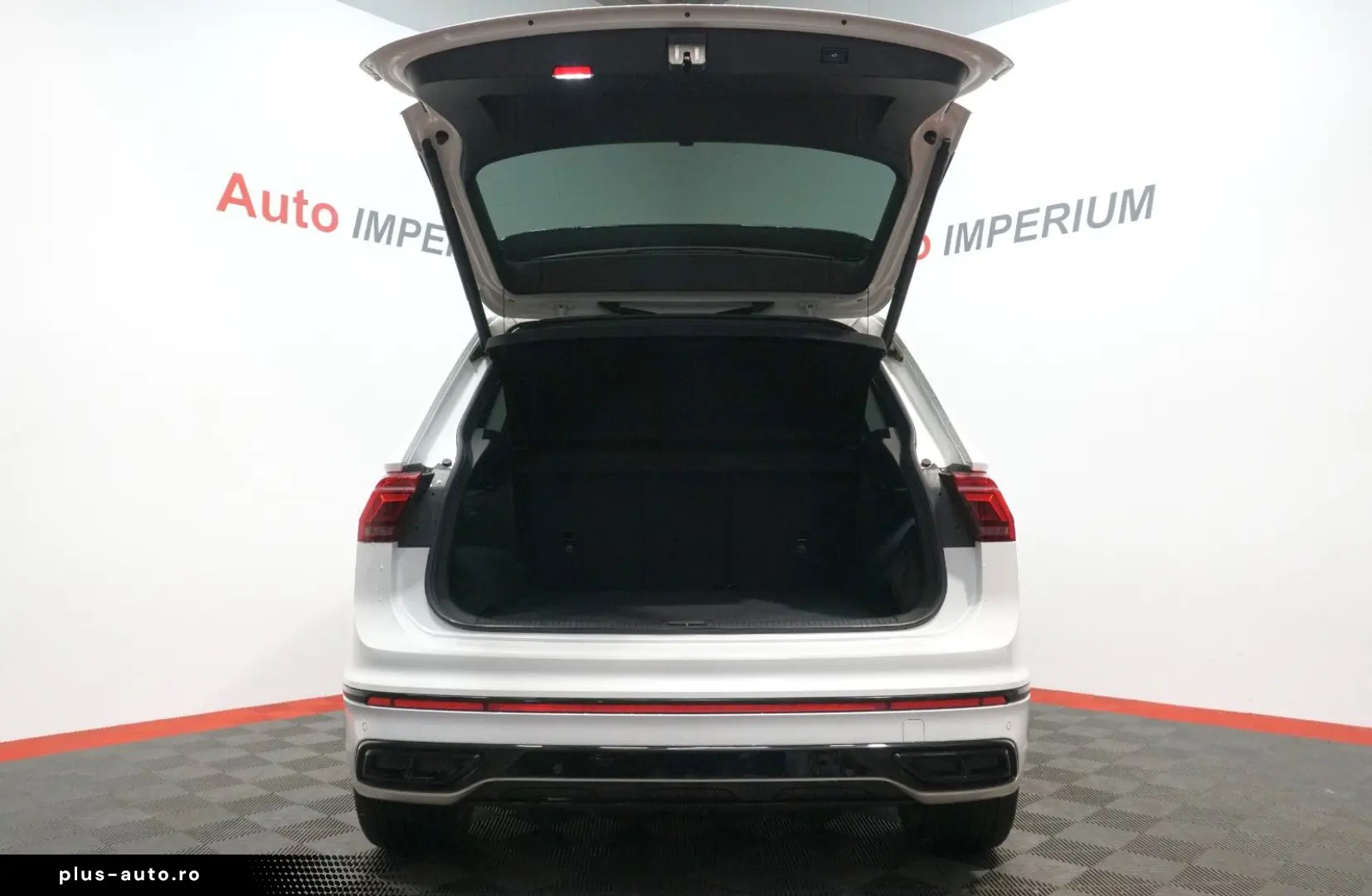 VW Tiguan R-Line 4Motion 2.0TDI BlackStyle IQ.Light