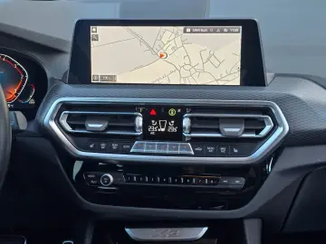 BMW X3 xDrive 20 d M-SPORT LIVE NAV LED AHK AMBIENTE
