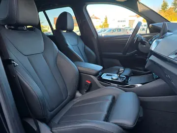 BMW X3 xDrive 20 d M-SPORT LIVE NAV LED AHK AMBIENTE