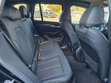 BMW X3 xDrive 20 d M-SPORT LIVE NAV LED AHK AMBIENTE