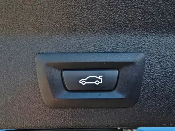 BMW X3 xDrive 20 d M-SPORT LIVE NAV LED AHK AMBIENTE