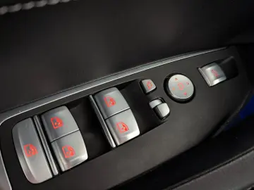 BMW X4 xDrive30d Mild-Hybrid M Sport LASER LEDER AHK