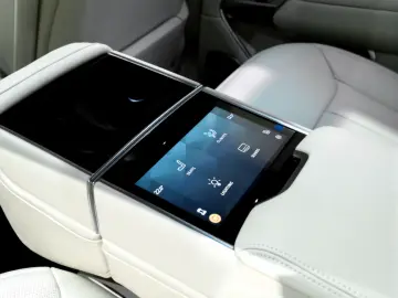 Land Rover Range Rover P550e PHEV Autobiography L460