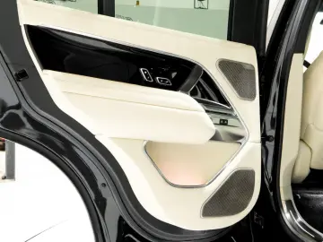 Land Rover Range Rover P550e PHEV Autobiography L460