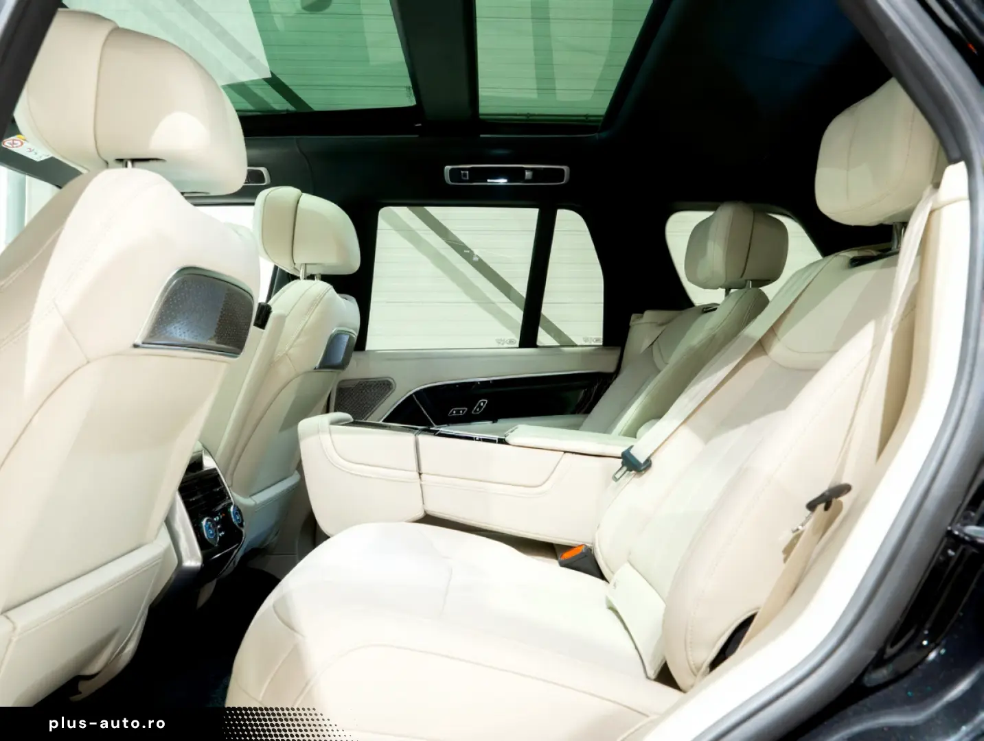 Land Rover Range Rover P550e PHEV Autobiography L460