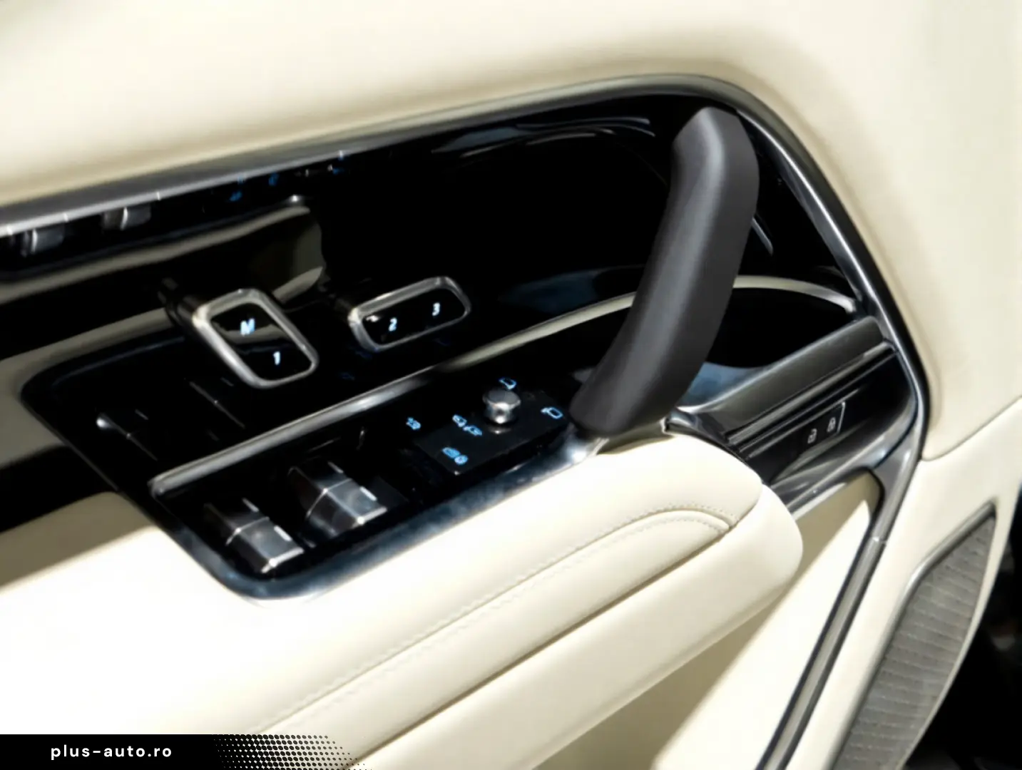 Land Rover Range Rover P550e PHEV Autobiography L460