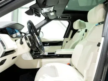 Land Rover Range Rover P550e PHEV Autobiography L460