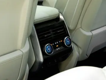 Land Rover Range Rover P550e PHEV Autobiography L460