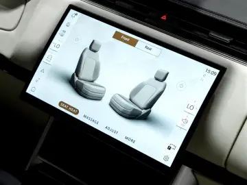 Land Rover Range Rover P550e PHEV Autobiography L460