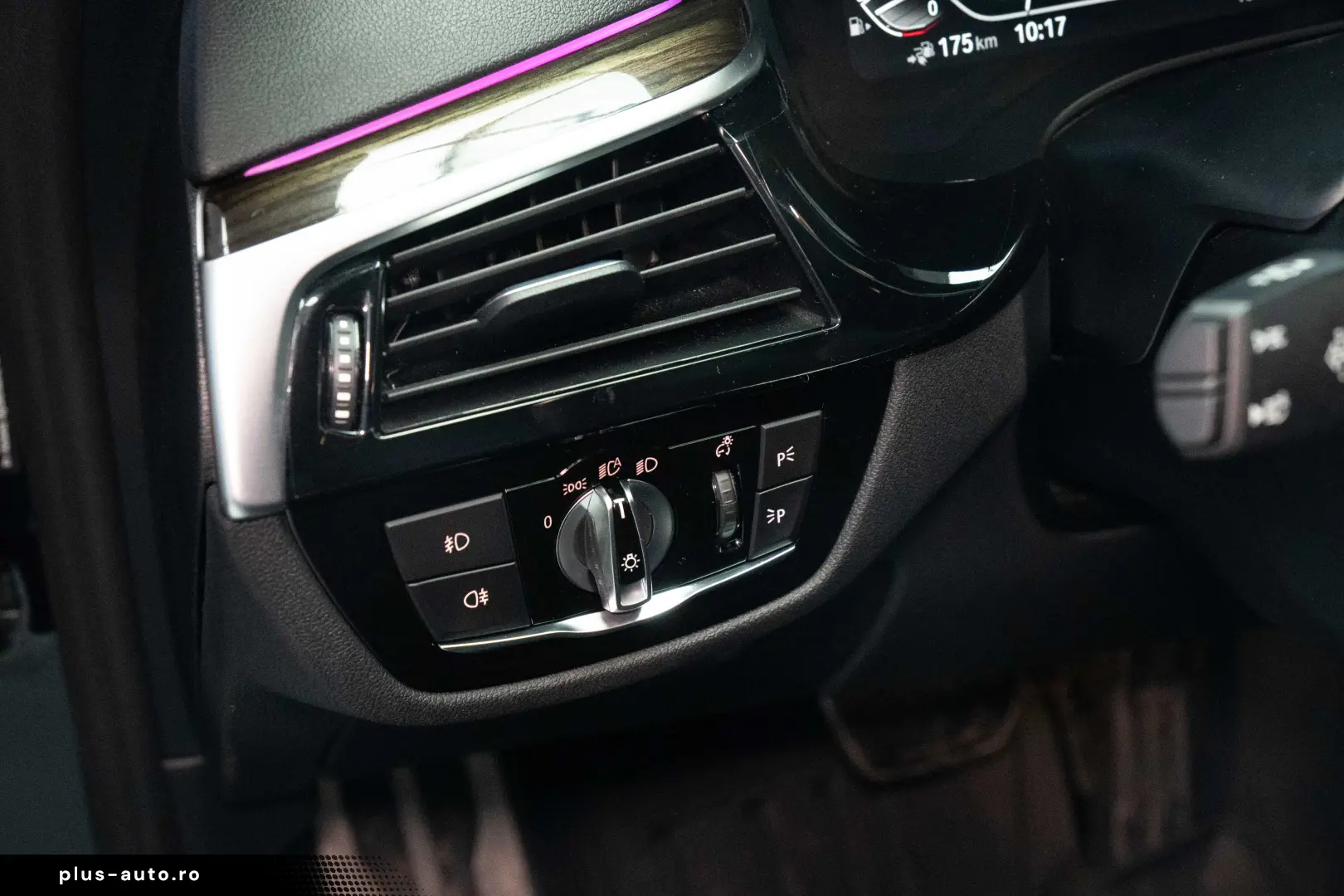 BMW 530e X-Drive Plug-in