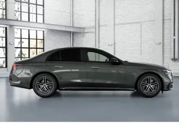 MERCEDES-BENZ E 220 d AMG Superscreen Pano MEMORY 360