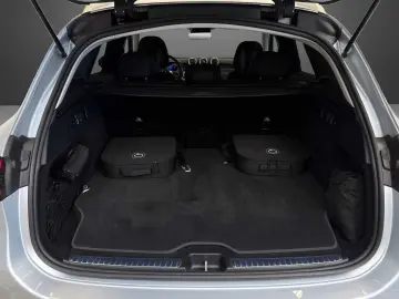 MERCEDES-BENZ GLC 300 e 4M