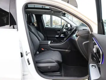 MERCEDES-BENZ GLC 300 e 4M Avantgarde