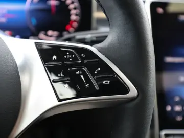 MERCEDES-BENZ GLC 300 e 4M Avantgarde