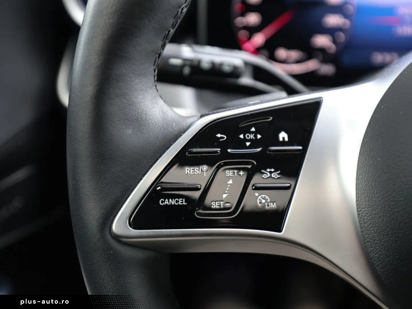 MERCEDES-BENZ GLC 300 e 4M Avantgarde