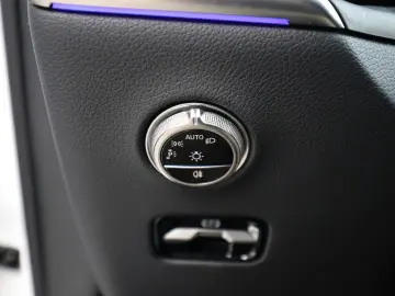 MERCEDES-BENZ GLC 300 e 4M Avantgarde