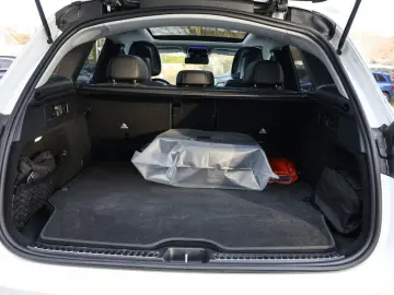 MERCEDES-BENZ GLC 300 e 4M Avantgarde