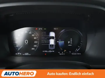 VOLVO 2.0 T6 Plug-in Hybrid Inscription Expression AWD