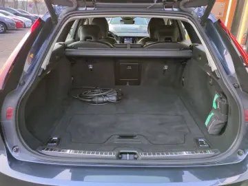 VOLVO V90 Inscription Expression Recharge Plug-In Hybr