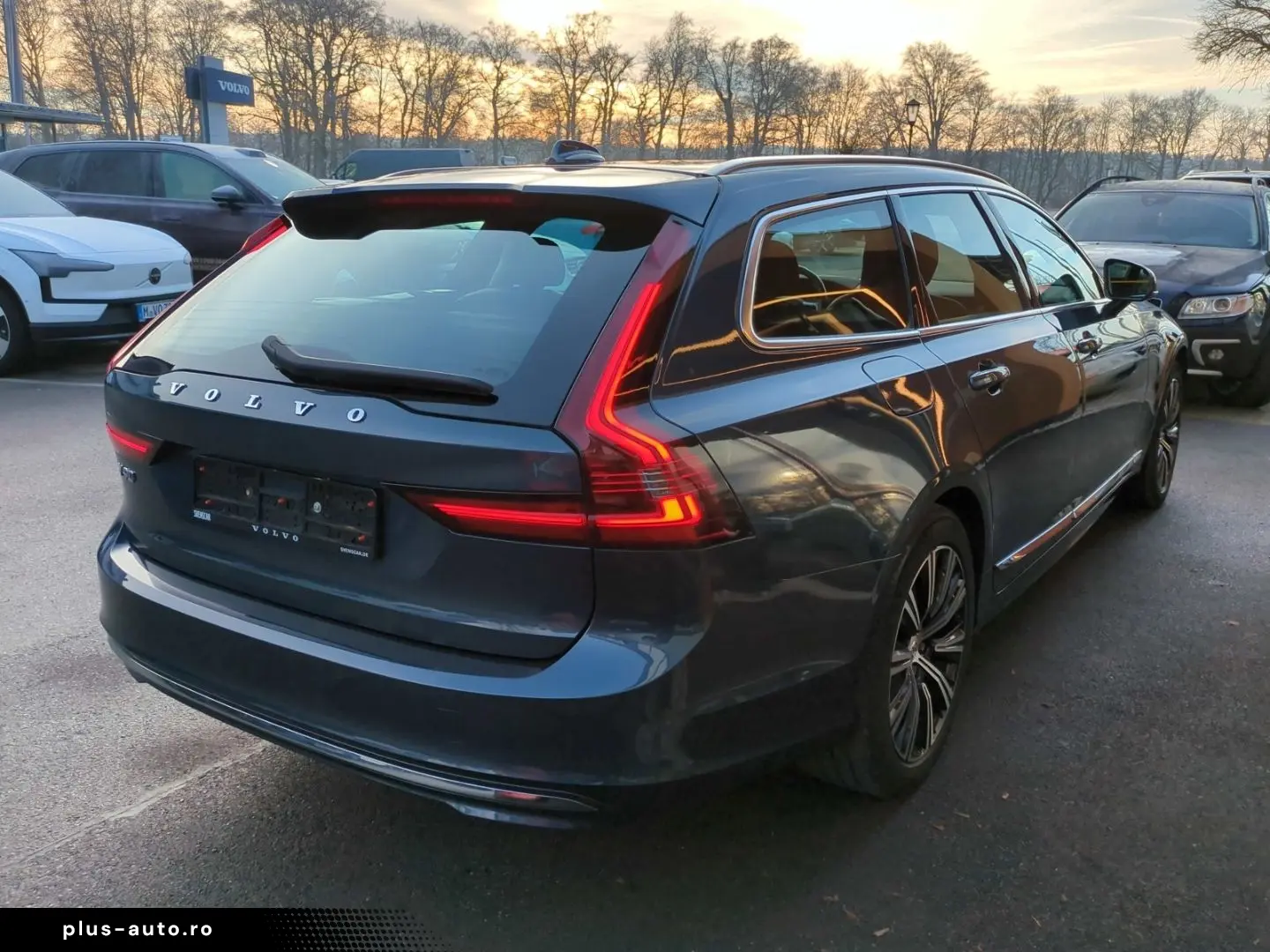 VOLVO V90 Inscription Expression Recharge Plug-In Hybr
