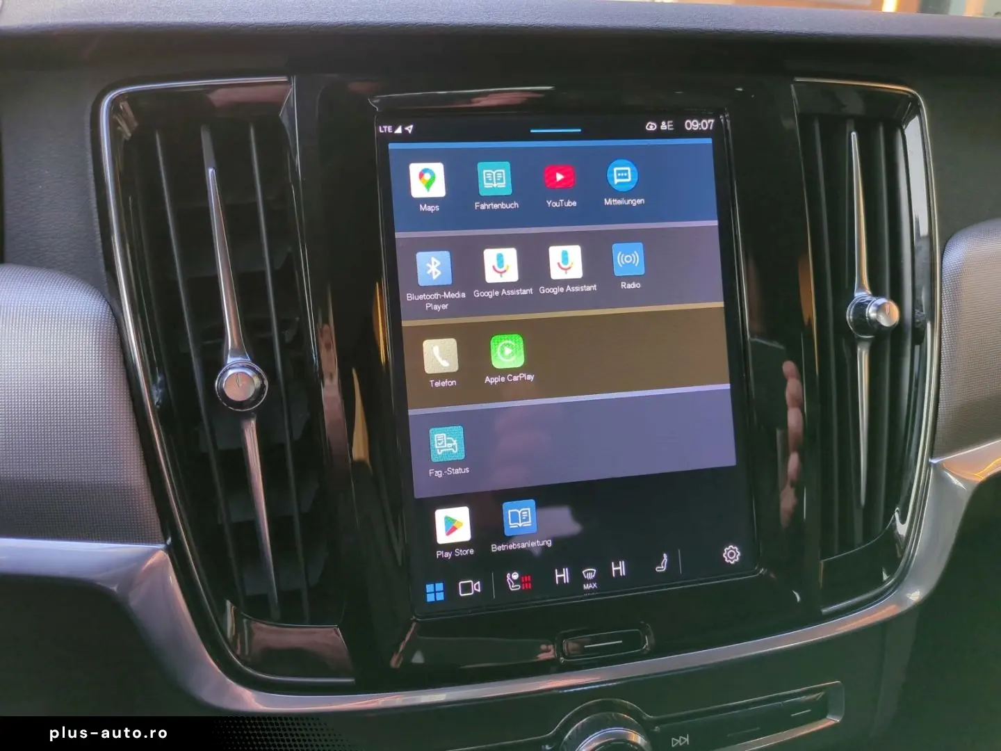 VOLVO V90 Inscription Expression Recharge Plug-In Hybr