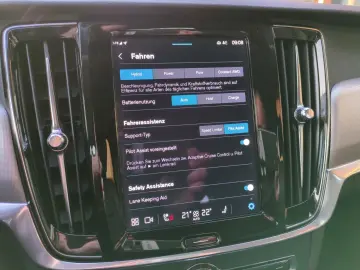 VOLVO V90 Inscription Expression Recharge Plug-In Hybr