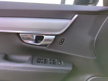 VOLVO V90 Inscription Expression Recharge Plug-In Hybr