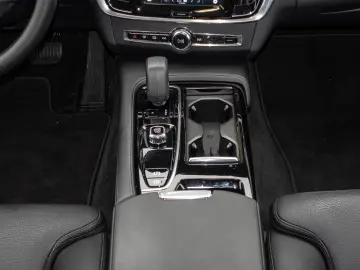 VOLVO V90 T6 Twin Engine AWD Core Plug-In LED Kamera 4