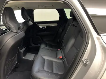 VOLVO V 90 T6 Twin Engine AWD Core Plug-In AHK