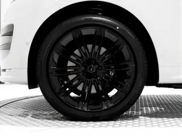 Range Rover Sport Dynamic HSE P460e AWD PHEV L461