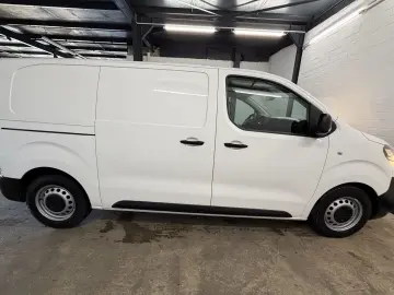 OPEL Vivaro 1.5 D Cargo Edition M L2 Klima 3-Sitzer