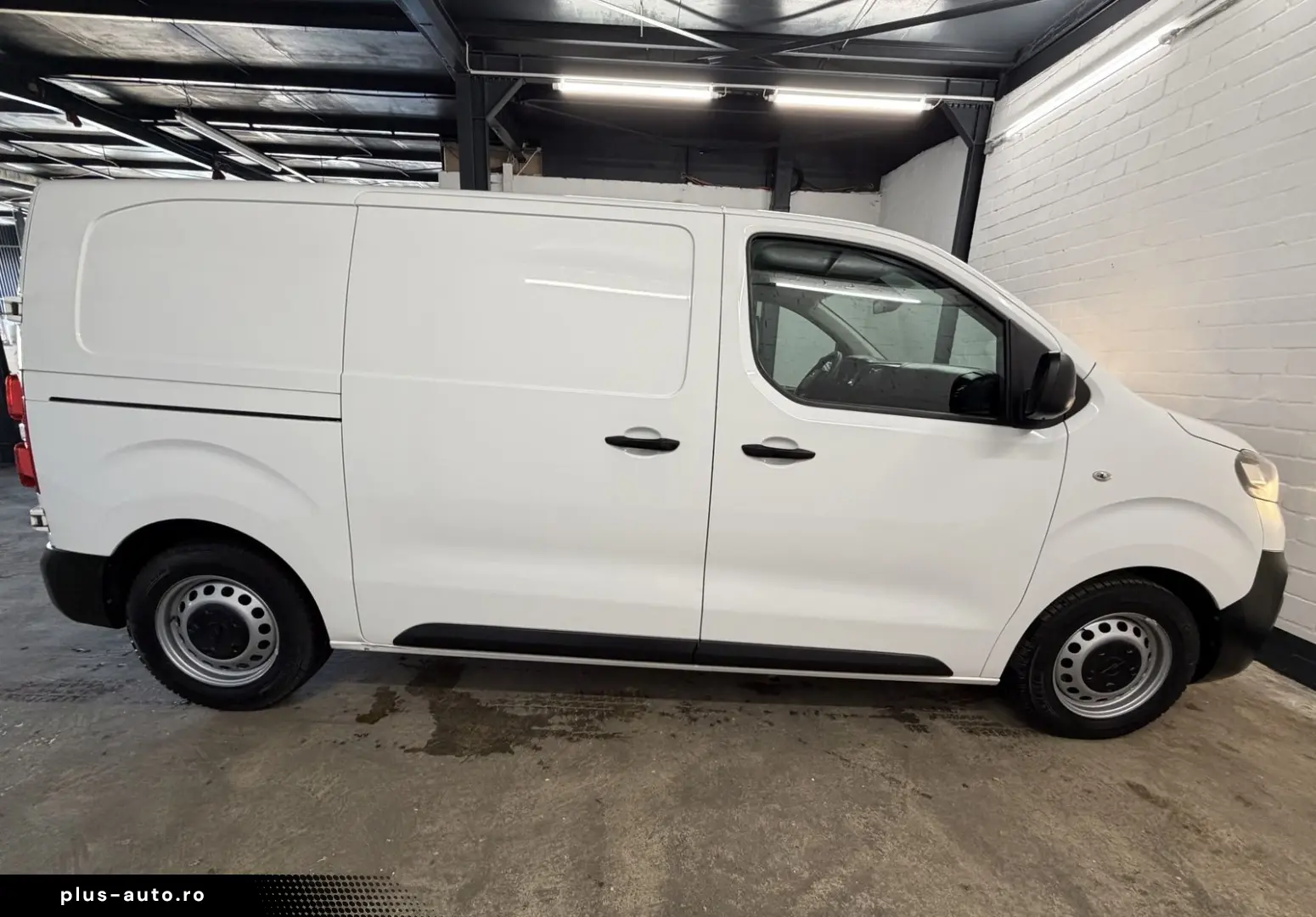 OPEL Vivaro 1.5 D Cargo Edition M L2 Klima 3-Sitzer