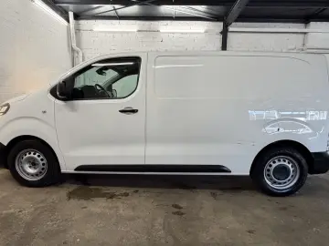 OPEL Vivaro 1.5 D Cargo Edition M L2 Klima 3-Sitzer