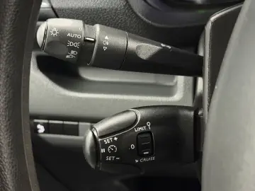 OPEL Vivaro 1.5 D Cargo Edition M L2 Klima 3-Sitzer