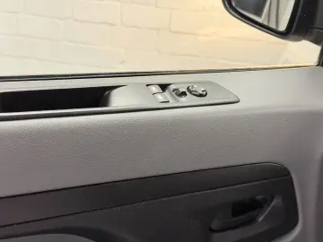 OPEL Vivaro 1.5 D Cargo Edition M L2 Klima 3-Sitzer