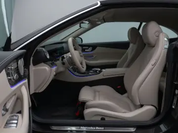 MERCEDES-BENZ E 220 d AMG 360  Burmester DAB Belüftung Voll