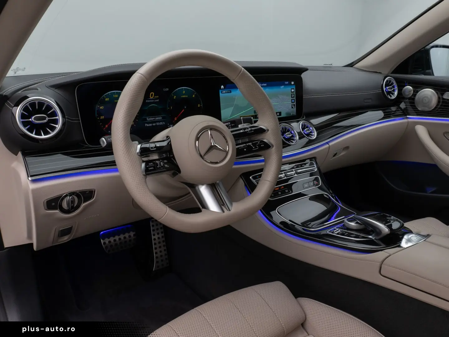 MERCEDES-BENZ E 220 d AMG 360  Burmester DAB Belüftung Voll