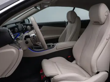 MERCEDES-BENZ E 220 d AMG 360  Burmester DAB Belüftung Voll