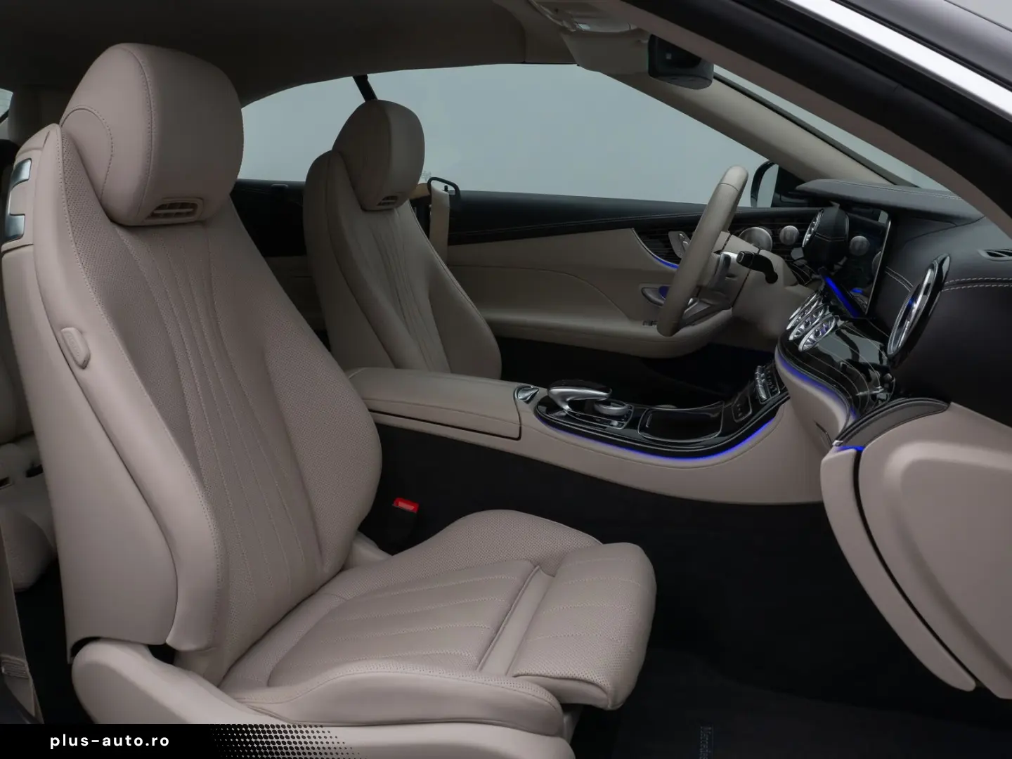 MERCEDES-BENZ E 220 d AMG 360  Burmester DAB Belüftung Voll