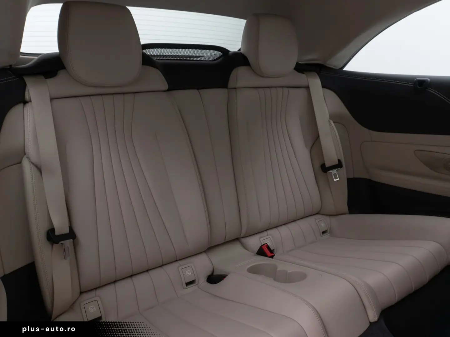 MERCEDES-BENZ E 220 d AMG 360  Burmester DAB Belüftung Voll