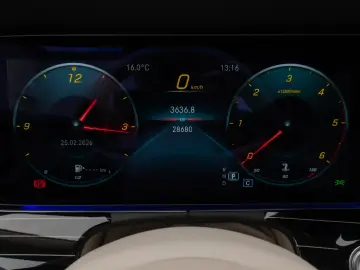 MERCEDES-BENZ E 220 d AMG 360  Burmester DAB Belüftung Voll