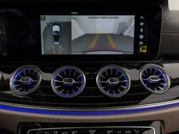 MERCEDES-BENZ E 220 d AMG 360  Burmester DAB Belüftung Voll