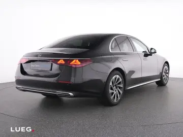 MERCEDES-BENZ E 300 de Exclusive Pano AHK DLight HUD&hellip;