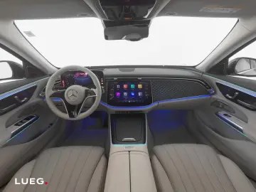 MERCEDES-BENZ E 300 de Exclusive Pano AHK DLight HUD&hellip;