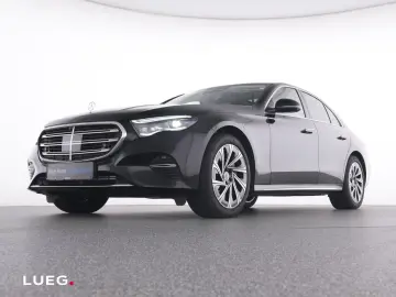 MERCEDES-BENZ E 300 de Exclusive Pano AHK DLight HUD&hellip;