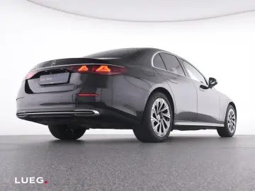 MERCEDES-BENZ E 300 de Exclusive Pano AHK DLight HUD&hellip;