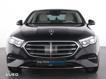 MERCEDES-BENZ E 300 de Exclusive Pano AHK DLight HUD&hellip;