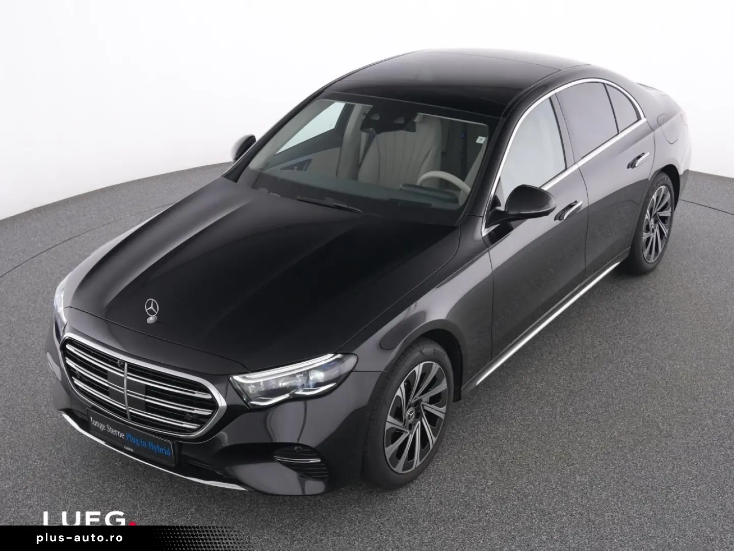 MERCEDES-BENZ E 300 de Exclusive Pano AHK DLight HUD&hellip;