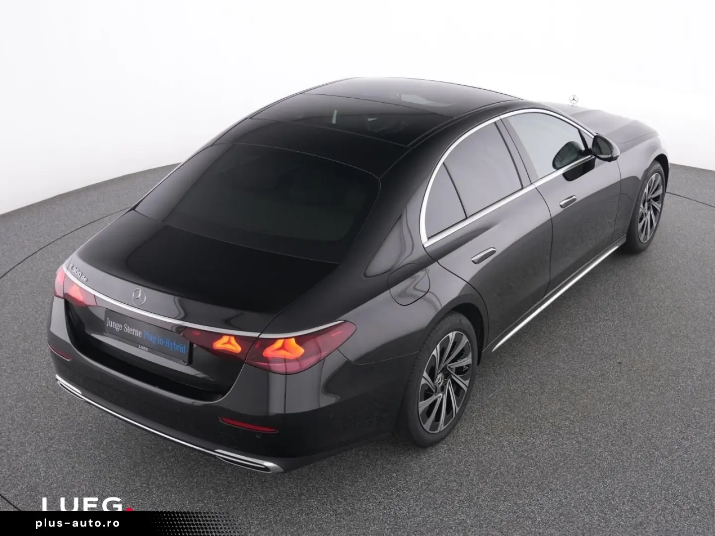 MERCEDES-BENZ E 300 de Exclusive Pano AHK DLight HUD&hellip;