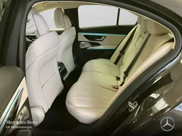 MERCEDES-BENZ E 300 e AVANTGARDE ADV  SUPER 4D ENERG&hellip;